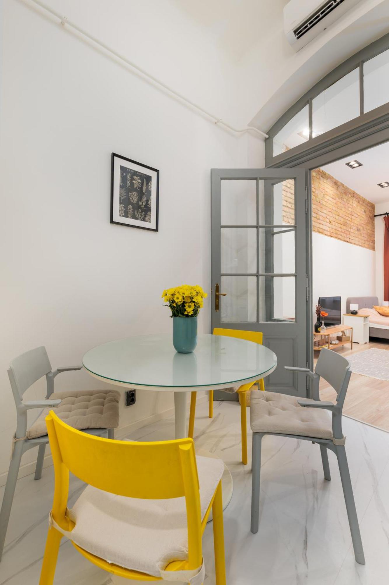 Downtown Apartment 2 Minutes From Opera House Budapest Exterior foto